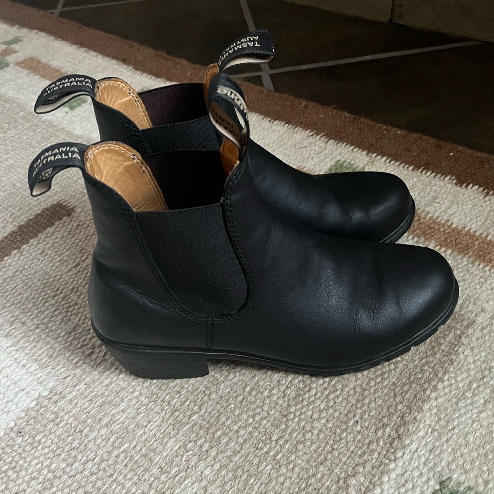 Blundstone Black Heeled Chelsea Boots